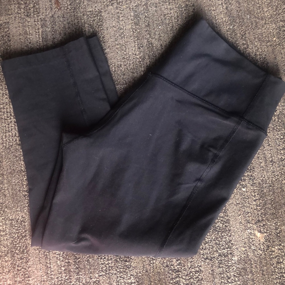 Nike Dri-Fit crop pants